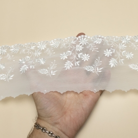 Elastic mesh with embroidery, 12 cm, ivory (lauma 004) (001146)