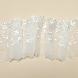 Elastic mesh with embroidery, 12 cm, ivory (lauma 004) (001146)