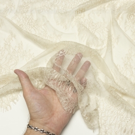 Lace chantilly, dark beige, 60 cm (001355)