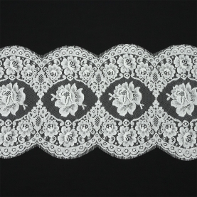 French cotton lace, white chantilly, 32 cm (001356)